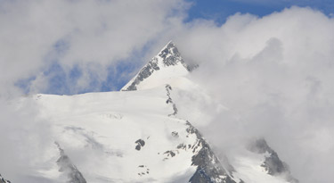 Der Gipfel des Großglockner mit 3.798 Meter der höchste Berg Österreichs