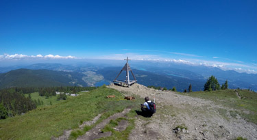 Beim Wetterkreuz kann man einen herrlichen Rundumblick genießen