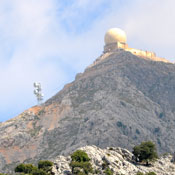 Der höchste Berg der Insel, der Puig Major, erhebt sich mit seiner Höhe von 1.445 Metern deutlich über dem Rest der karstigen Felsen des Tramuntana Gebirges und er liegt praktisch zum Greifen nah...